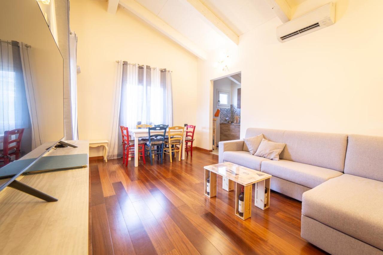 Residence Villa Il Casale - Appartamenti Wellness E Piscina Riscaldata Tovo San Giacomo エクステリア 写真