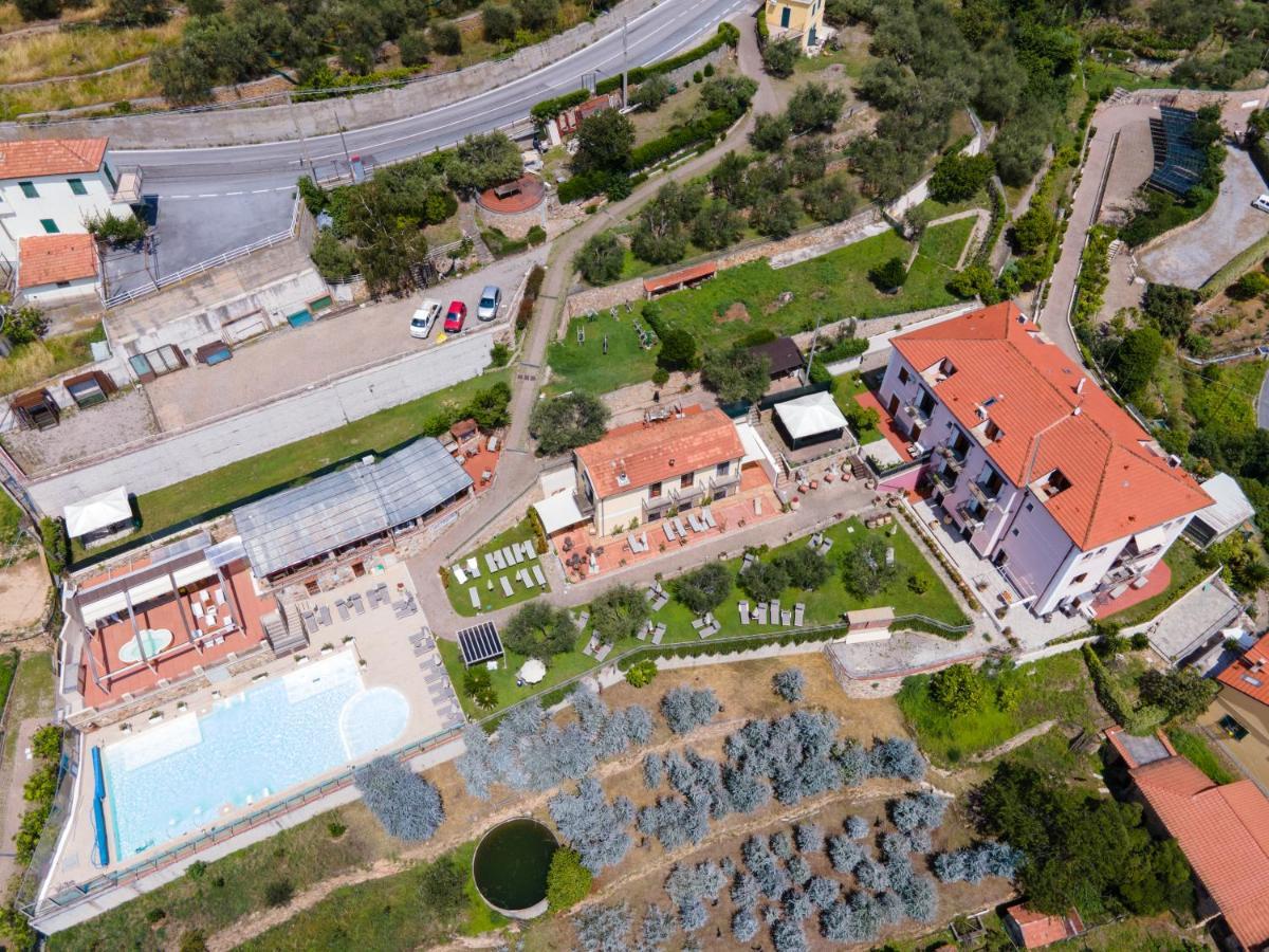 Residence Villa Il Casale - Appartamenti Wellness E Piscina Riscaldata Tovo San Giacomo エクステリア 写真