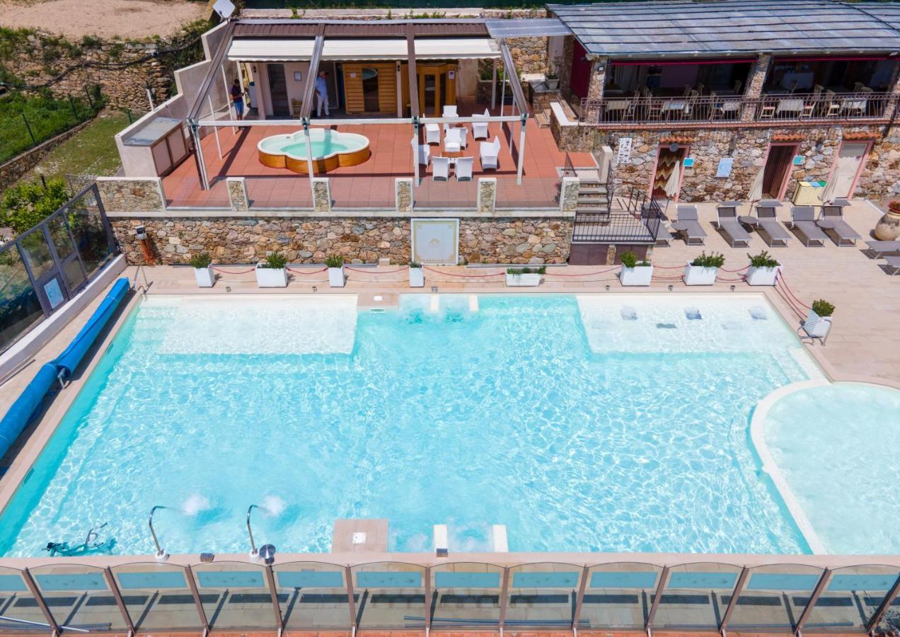 Residence Villa Il Casale - Appartamenti Wellness E Piscina Riscaldata Tovo San Giacomo エクステリア 写真