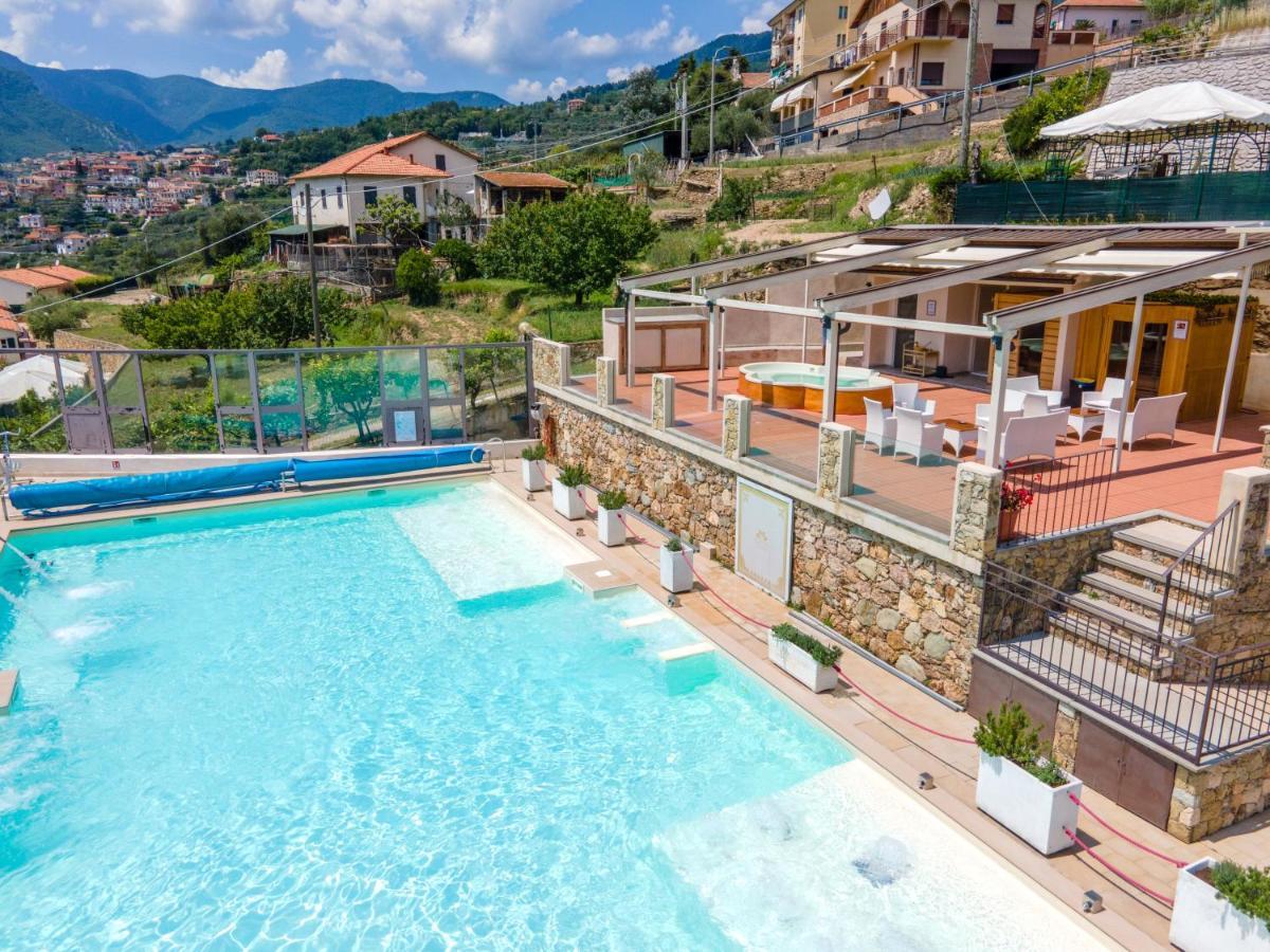 Residence Villa Il Casale - Appartamenti Wellness E Piscina Riscaldata Tovo San Giacomo エクステリア 写真