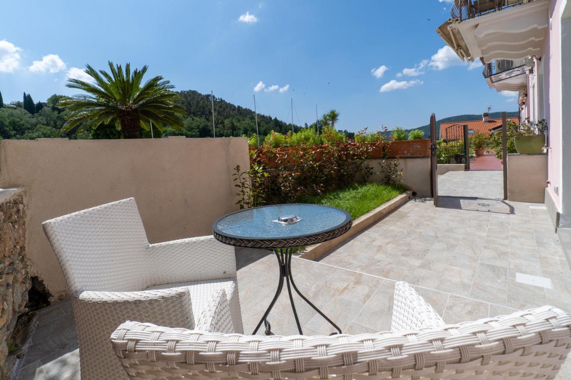 Residence Villa Il Casale - Appartamenti Wellness E Piscina Riscaldata Tovo San Giacomo エクステリア 写真