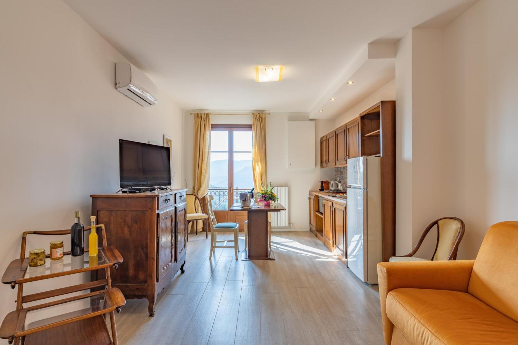 Residence Villa Il Casale - Appartamenti Wellness E Piscina Riscaldata Tovo San Giacomo エクステリア 写真